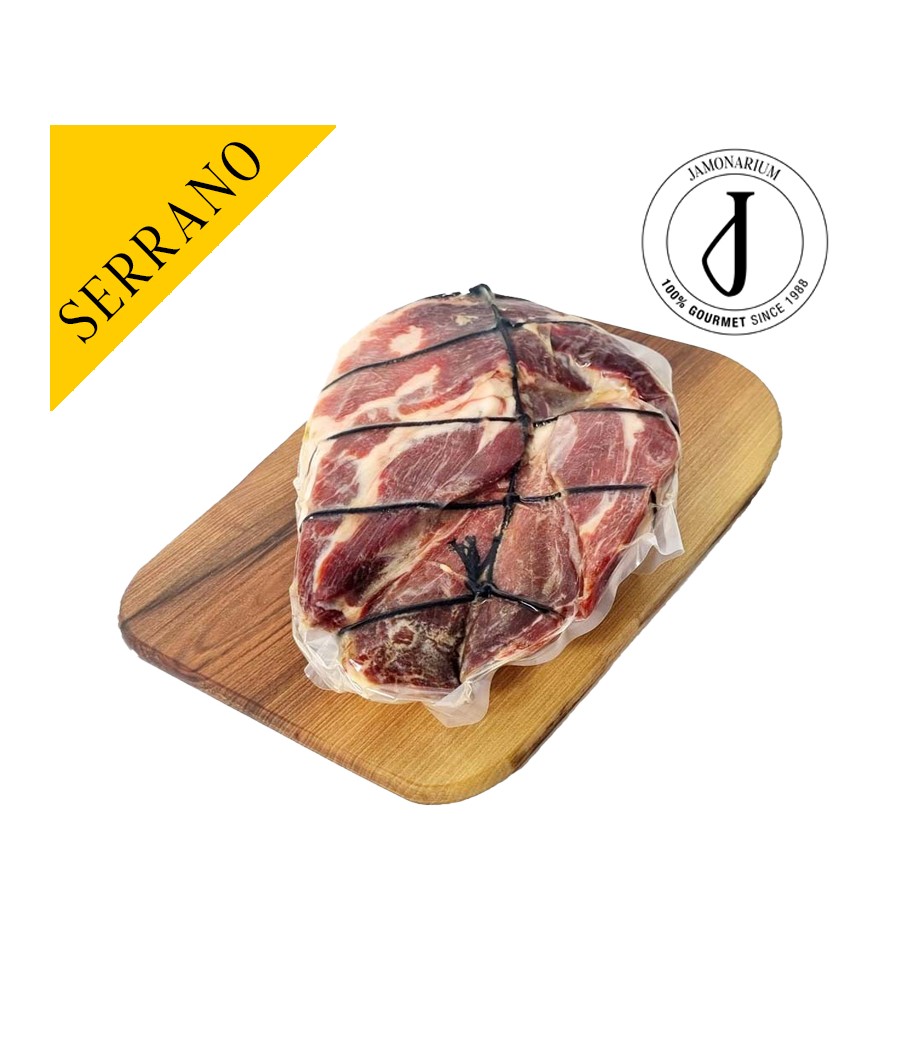 Serrano Reserva Seleccion Shoulder, +15 months - BONELESS