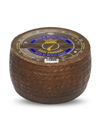 Queso Madurado Mezcla (oveja, cabra y vaca) 7 coronas ENTERO