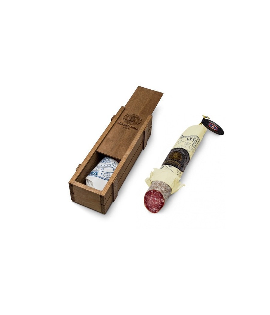 Salchichón of Vic cular Truffed, Casa Riera Ordeix, 300g (in box) Salchichón of Vic cular Truffed, Casa Riera Ordeix, 300g (in box)