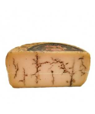 Pecorino cheese with raw sheep's milk truffle - half