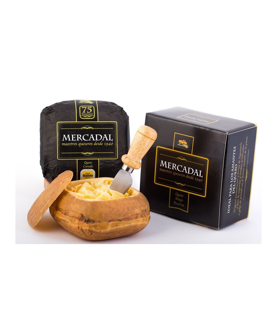 Aged Mahón cheese Mercadal with pasterized cow milk, D.O. Mahon - WHOLE