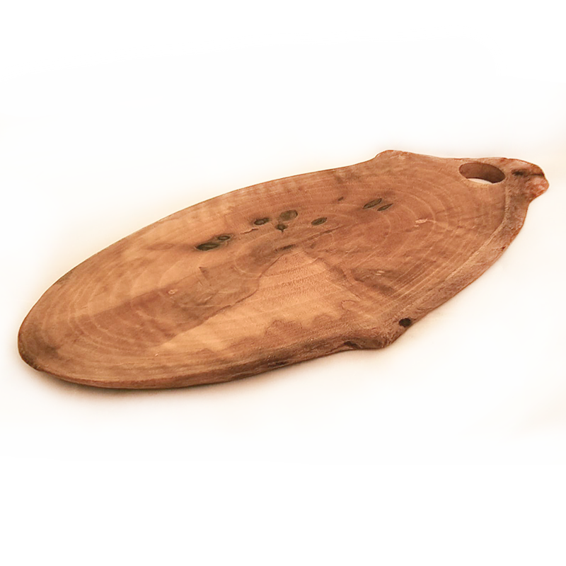 Tabla de corte o servicio forma natural con corteza, madera de Nogal (5)