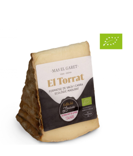 Organic and artisan aged cheese &quot;El Torrat&quot; Mas el Garet mixed milks (cow and goat milk) - PORTION