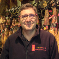 buy ham in Barcelona