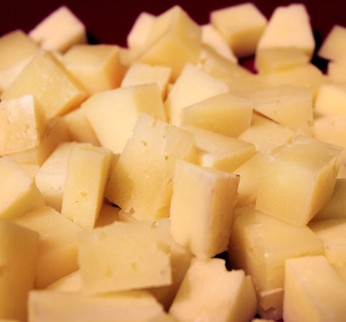 Manchego-Käse kennzeichnet Milchmutterschaf