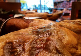 ¿Cómo podemos aprovechar la piel del jamón ibérico y serrano?