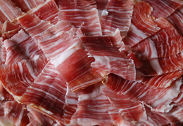¿Dónde comprar jamón pata negra, ibérico o serrano en Milán?