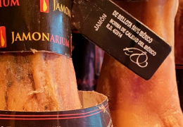 ¿Cuál es la diferencia entre el jamón Bellota 50% ibérico y el 100% ibérico?
