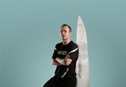 Andrés Iniesta y Cuchillos ARCOS